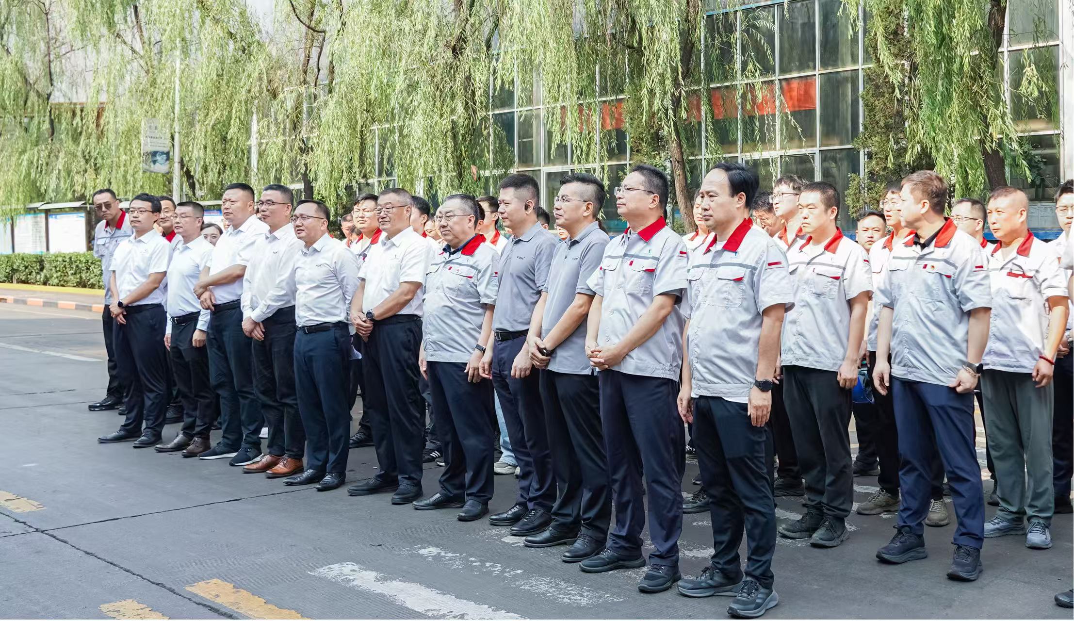 台下.jpg 台下.jpg
